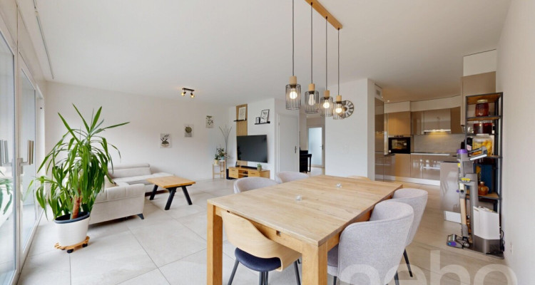 Entre modernité et sérénité, votre future maison à Broc image 4