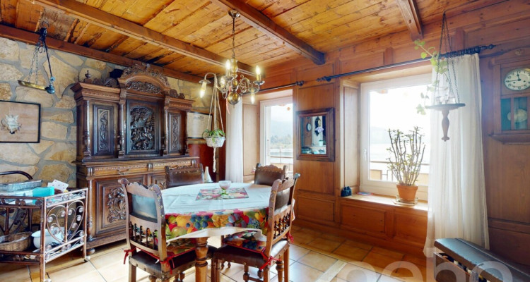 Le Pont: Propriété sur les quais avec jardin et parking souterrain image 8