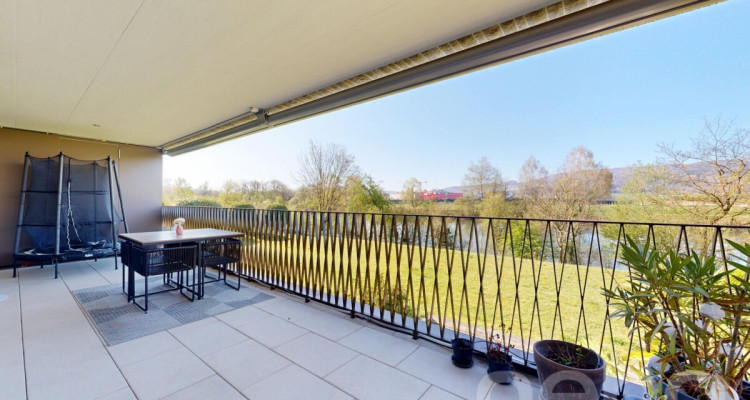 Grosszügige Terrassenwohnung direkt an der Limmat image 2