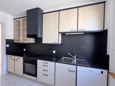 Appartement lumineux avec panorama exceptionnel sur le lac et les Alpes image 6