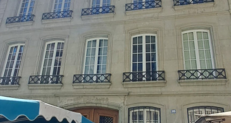 A vendre au cœur de la Vieille Ville de Fribourg un magnifique attique image 2