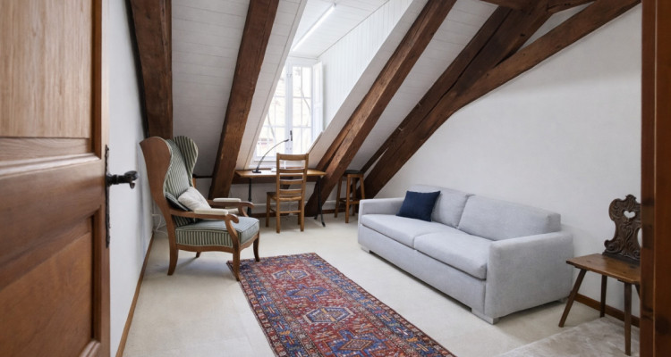 A vendre au cœur de la Vieille Ville de Fribourg un magnifique attique image 8