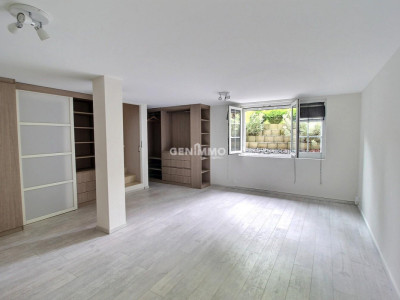 Très charmante villa contiguë à louer image 7