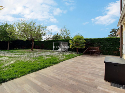 Très charmante villa contiguë à louer image 9