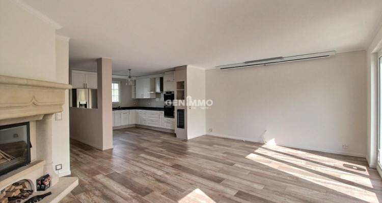 Très charmante villa contiguë à louer image 3