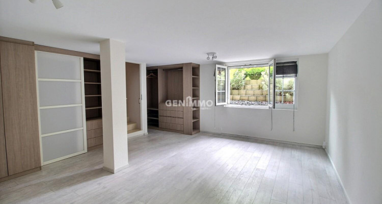 Très charmante villa contiguë à louer image 7