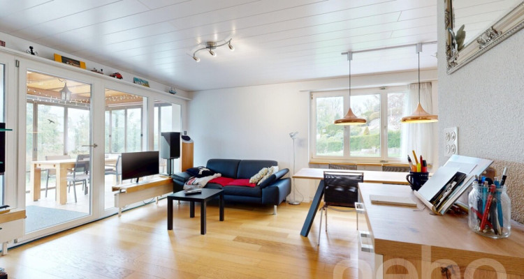 Charmantes 4.5-Zimmerhaus mit Weitsicht und grosser Parzelle image 3