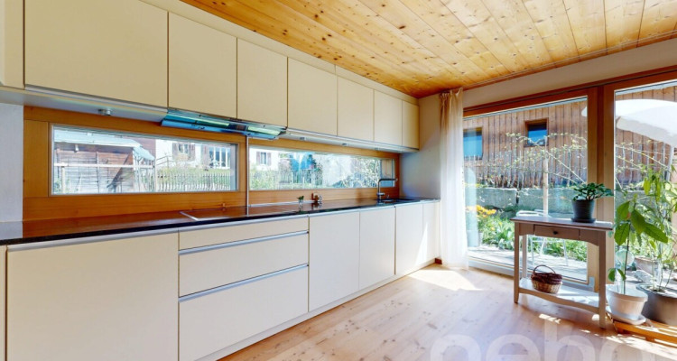 Modernes Wohnen im Grünen mit Naturgarten und Bergblick image 5