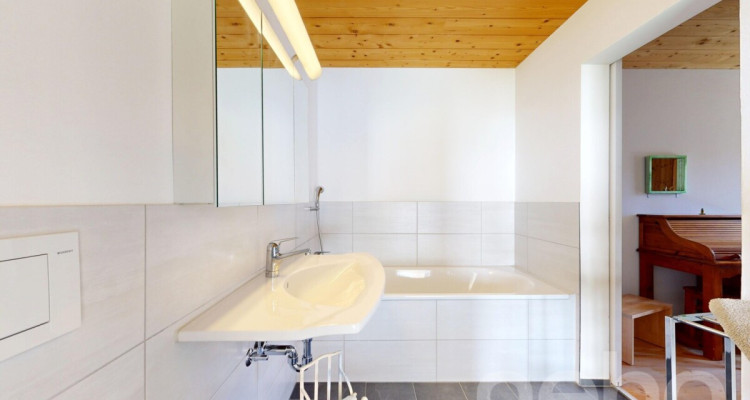 Modernes Wohnen im Grünen mit Naturgarten und Bergblick image 11