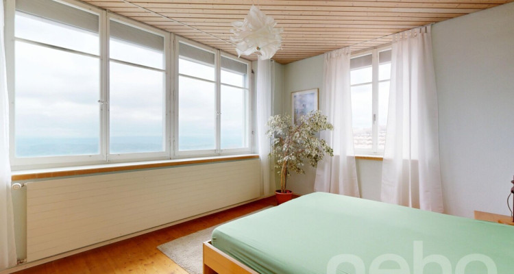 Zweifamilienhaus mit traumhafter Aussicht image 4