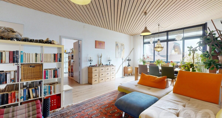 Zweifamilienhaus mit traumhafter Aussicht image 7