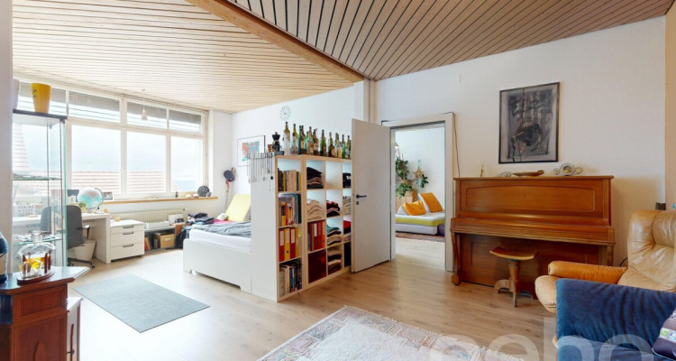 Zweifamilienhaus mit traumhafter Aussicht image 9