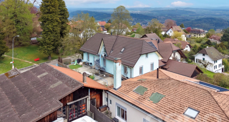 Zweifamilienhaus mit traumhafter Aussicht image 12