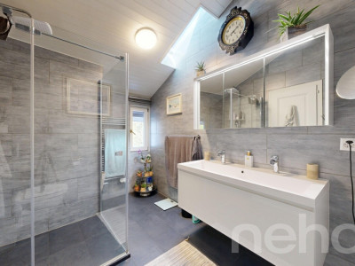 Élégance et confort dans une maison familiale avec jardin à Satigny image 9