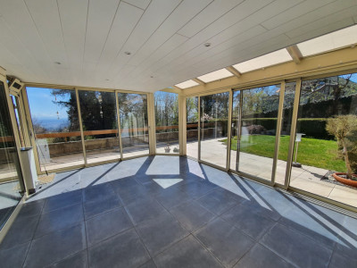 Havre de paix avec vue panoramique et jardin privé à Evilard image 3