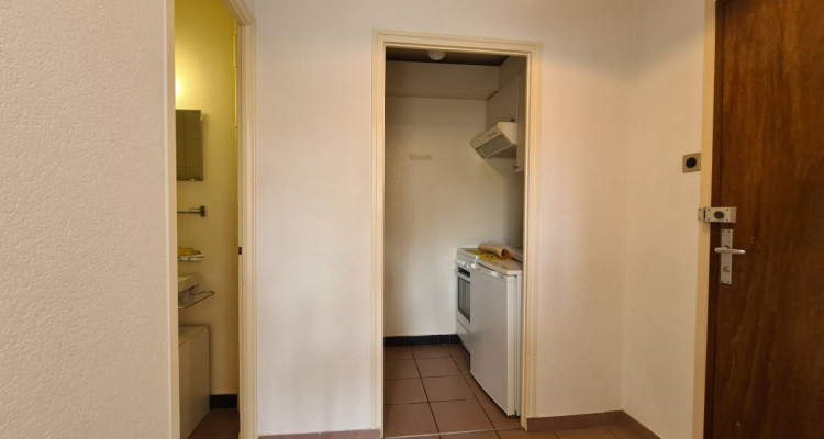 Studio au 7e étage image 3