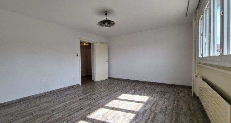 Studio au 7e étage image 6