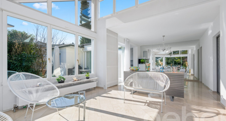 Exklusive Villa mit Galerie, Indoor-Pool und Gartenidylle image 7