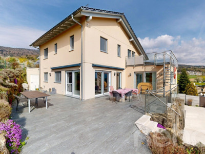 Maison passive avec studio, piscine et vue dégagée image 3