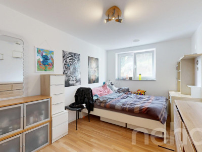 Maison passive avec studio, piscine et vue dégagée image 10