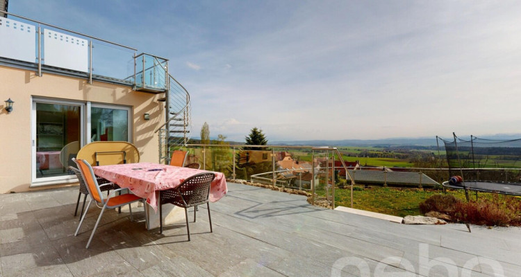 Maison passive avec studio, piscine et vue dégagée image 9