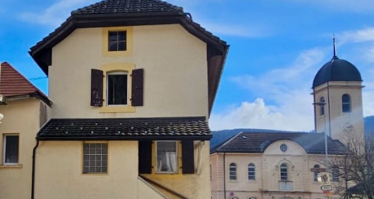 Authentique maison villageoise, Charme et volumes à Boveresse image 1