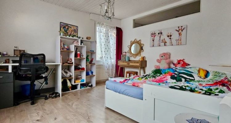 Authentique maison villageoise, Charme et volumes à Boveresse image 10