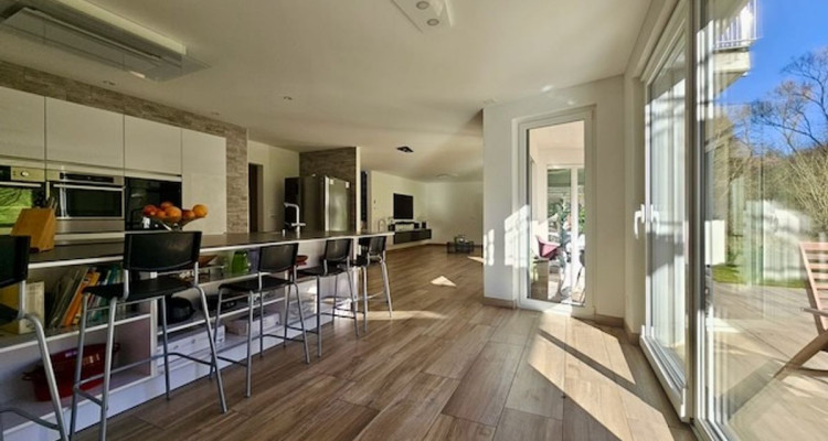 Villa mitoyenne située dans un agréable quartier prisé de Fleurier image 3