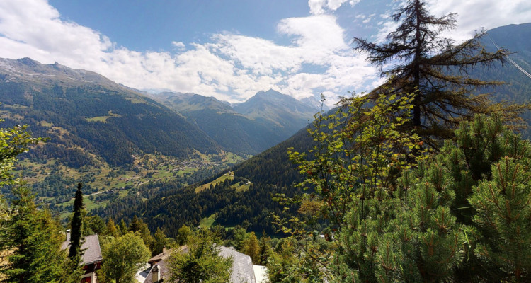 Charmant chalet en madrier à Grimentz image 1