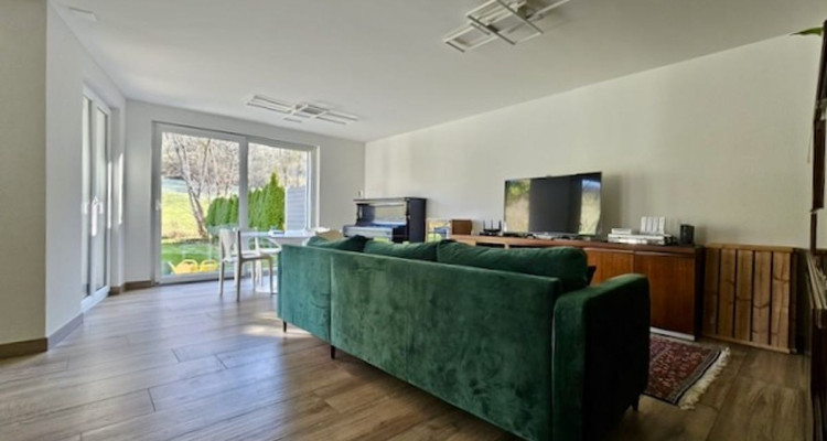  Villa  contigüe située dans un agréable quartier prisé de Fleurier image 6