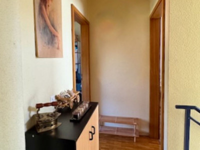 Maison mitoyenne avec deux logements, possibilités activité indépendante, location.. image 11