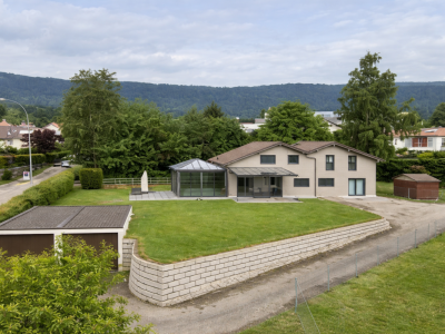 Magnifique propriété modulable dans un cadre verdoyant image 2