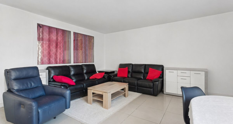 Idéalement situé appartement de 2, 5 pièces à Lucens image 1