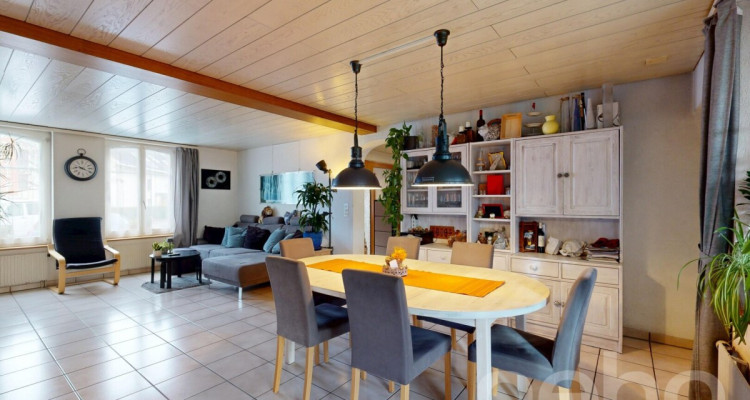 Charmantes Zweifamilienhaus mit Potenzial in Kappelen image 12