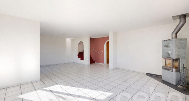 Maison familiale lumineuse avec vue sur le Moléson image 3