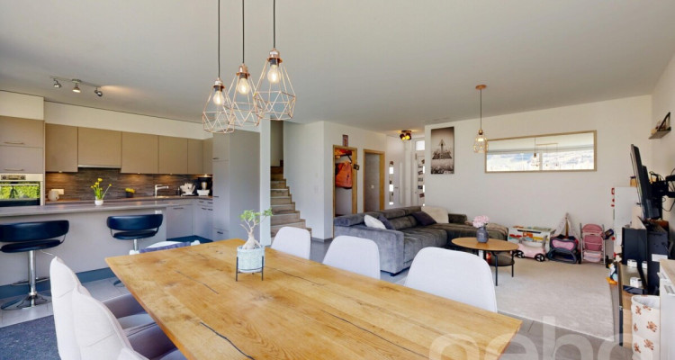 Superbe maison mitoyenne en bout de rangée image 4