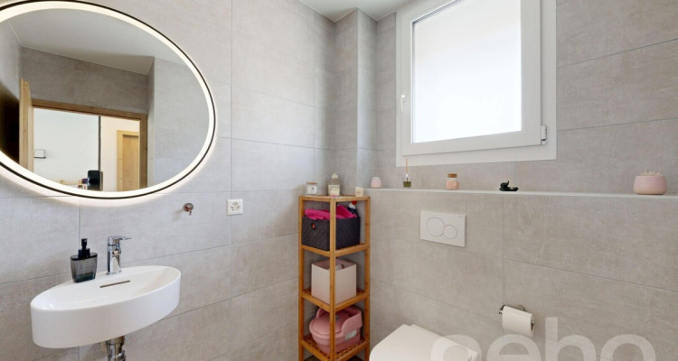 Superbe maison mitoyenne en bout de rangée image 8