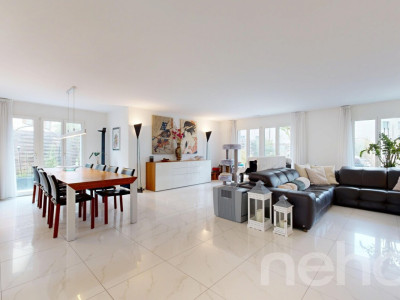 Modernes 5.5-Zimmer Reiheneckhaus mit Garten in Aristau image 4