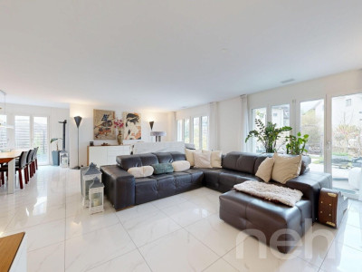 Modernes 5.5-Zimmer Reiheneckhaus mit Garten in Aristau image 5