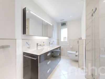 Modernes 5.5-Zimmer Reiheneckhaus mit Garten in Aristau image 11