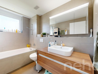 Neuwertige 4.5-Zimmerwohnung mit hochwertigem Ausbaustandard image 10