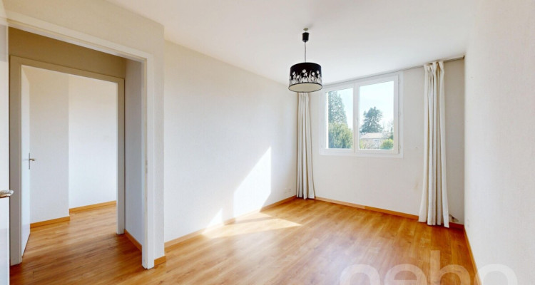 Dans un quartier de villas image 11