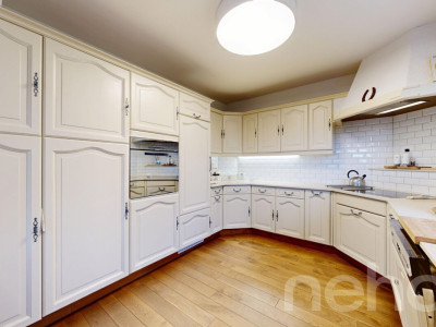 Einfamilienhaus mit Panoramaaussicht und Gartenparadies in Ebikon image 7