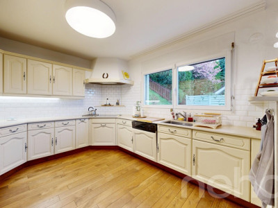 Einfamilienhaus mit Panoramaaussicht und Gartenparadies in Ebikon image 8