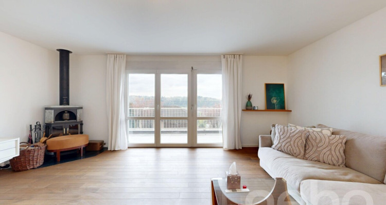 Einfamilienhaus mit Panoramaaussicht und Gartenparadies in Ebikon image 4