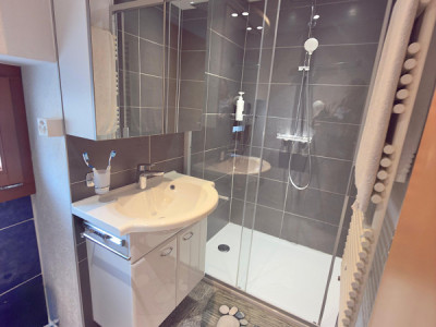 Maison villageoise de 4,5 pièces, toute rénovée et agrandie, vue magnifique image 12