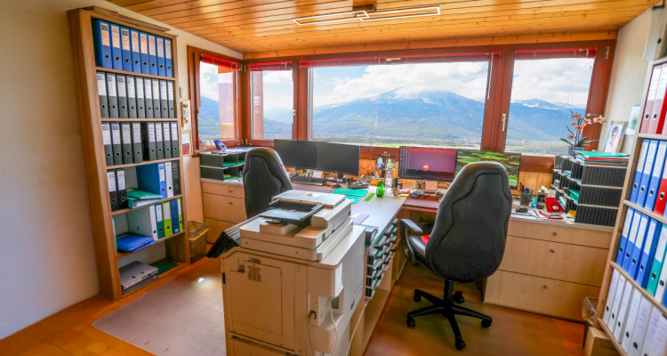 Maison villageoise de 4,5 pièces, toute rénovée et agrandie, vue magnifique image 9