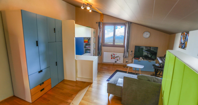 Maison villageoise de 4,5 pièces, toute rénovée et agrandie, vue magnifique image 11