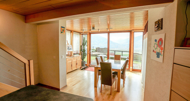 Maison villageoise de 4,5 pièces, toute rénovée et agrandie, vue magnifique image 7