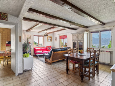 Chalet avec grand terrain, vue sur les Alpes et calme absolu image 5